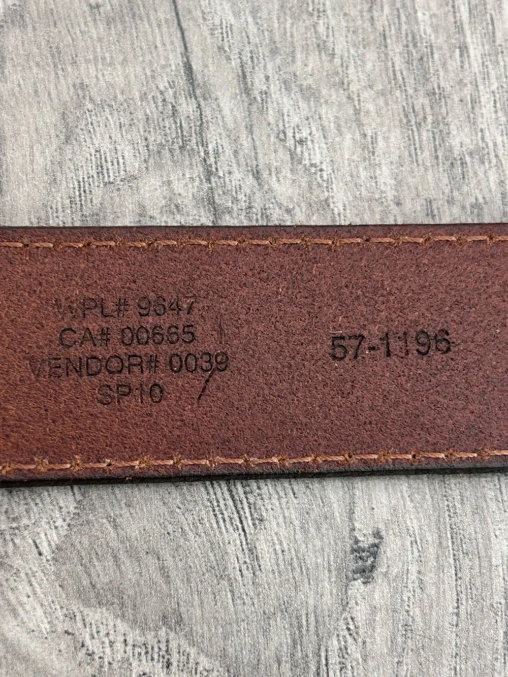 Eddie Bauer Brown Leather Belt Silver Buckle Size 40